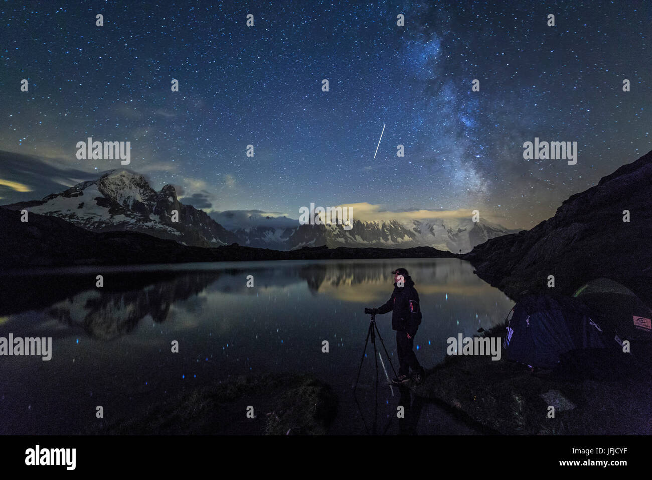 Starry sky milky way hi-res stock photography and images - Alamy