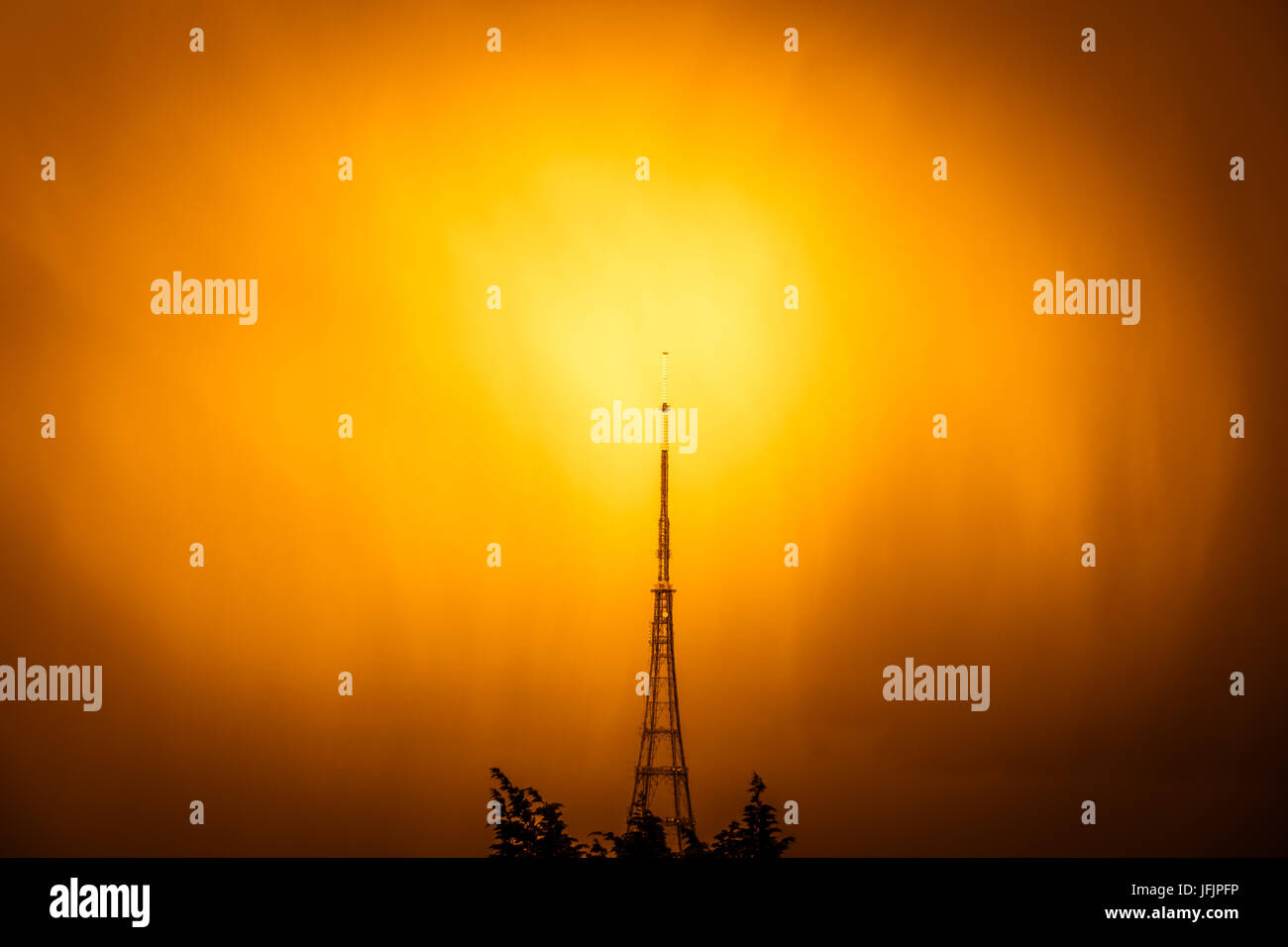 Crystal palace radio mast hires stock photography and images Alamy