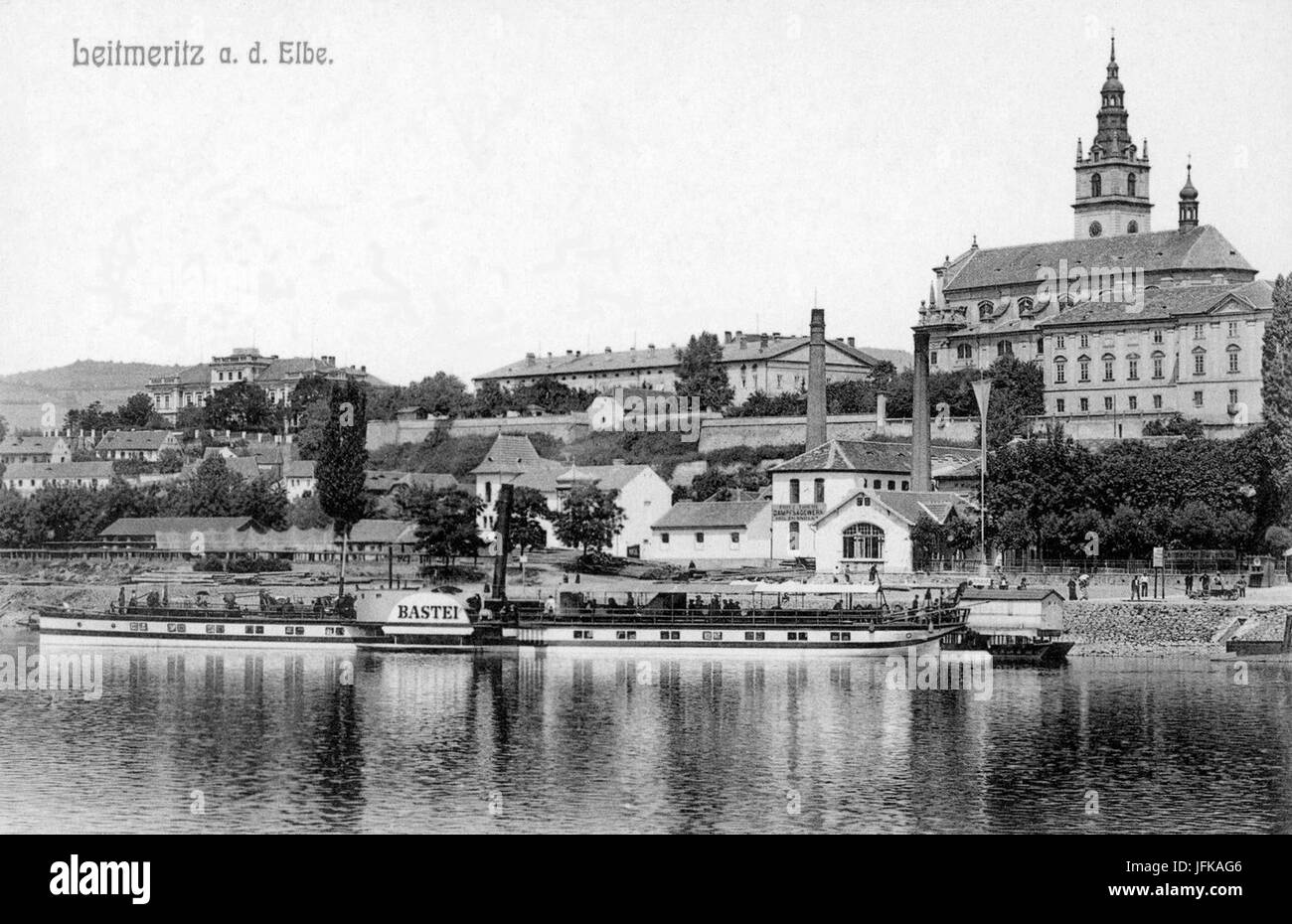 02928-Leitmeritz-1903-Blick auf die Elbe mit Dapfer Bastei und Stadt-Brück & Sohn Kunstverlag Stock Photo
