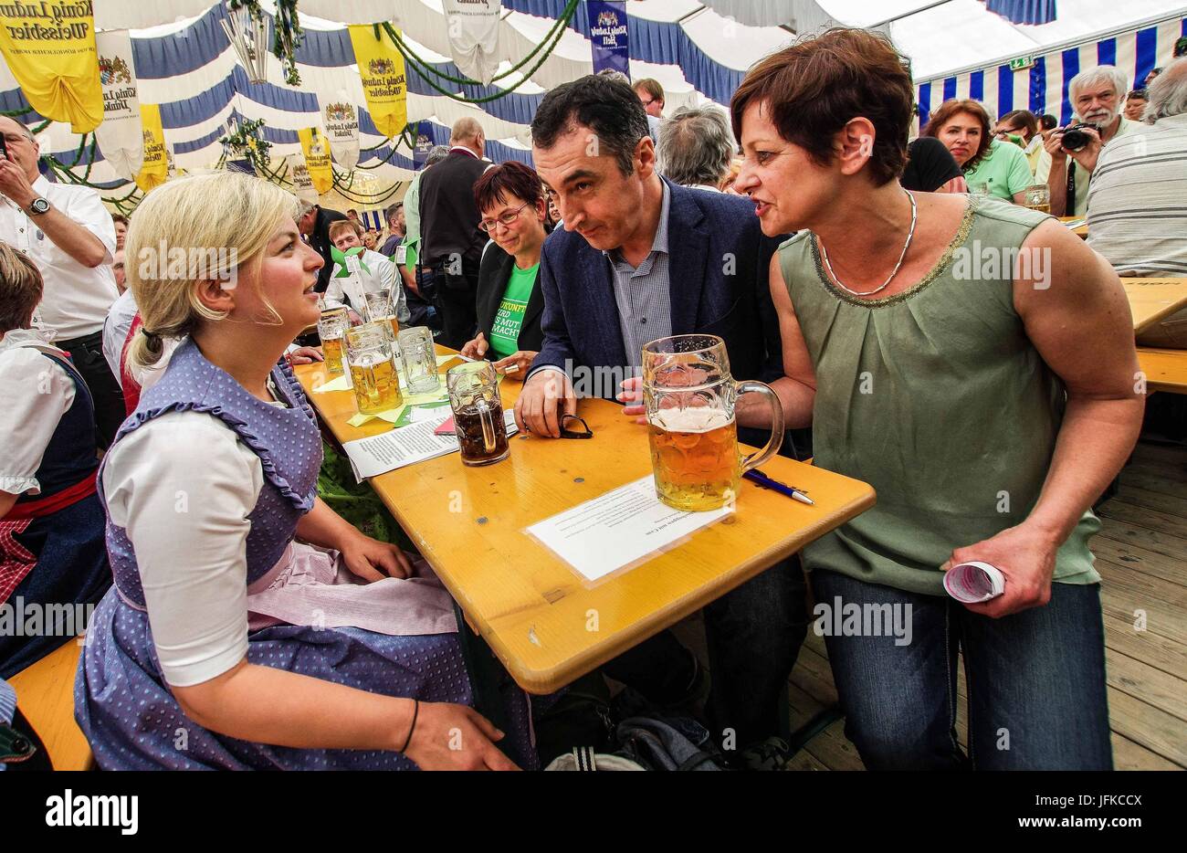 Tutzing, Bayern, Germany. 1st July, 2017. Green politician Cem Ã–zdemir captivated an audience of over 800 as he visited the Munich area to make a 'Fruehschoppen'' appearance at a festival tent in nearby Tutzing. In mainly southern German and Austrian culture, Fruehschoppen is the tradition of having an alcoholic beverage before noon. Furthermore, he served as guest speaker of the event in addition to Bavarian Landtag member Katharina Schulze. Ã–zdemir is renowned and highly-skilled orator.Ã–zdemir was a German Bundestag member from 1994-2002 and again since 2013. Credit: ZUMA Press, Inc./Ala Stock Photo