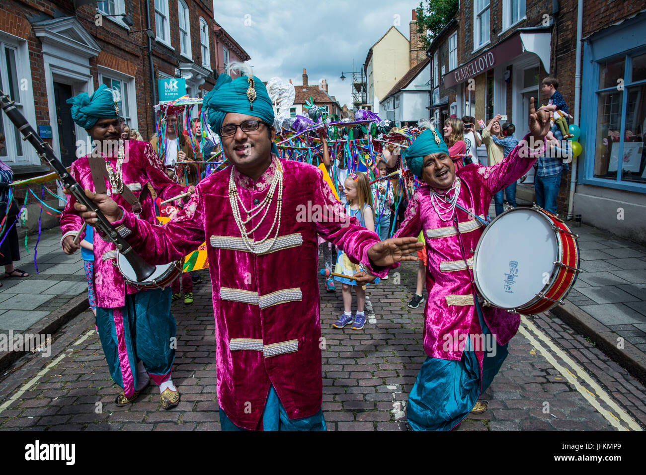 Aylesbury whizzfizzing festival hires stock photography and images Alamy