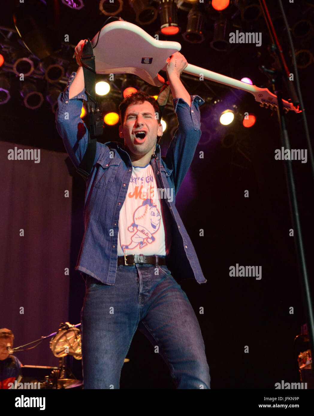 Milwaukee, Wisconsin, USA. 1st July, 2017. Lead singer Jack Antonoff of the band Bleachers