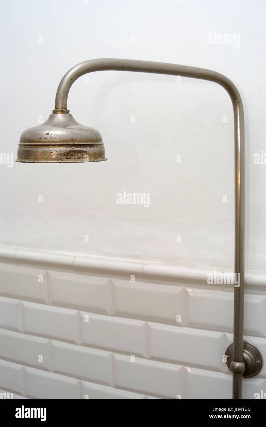 Old fashioned shower hires stock photography and images Alamy