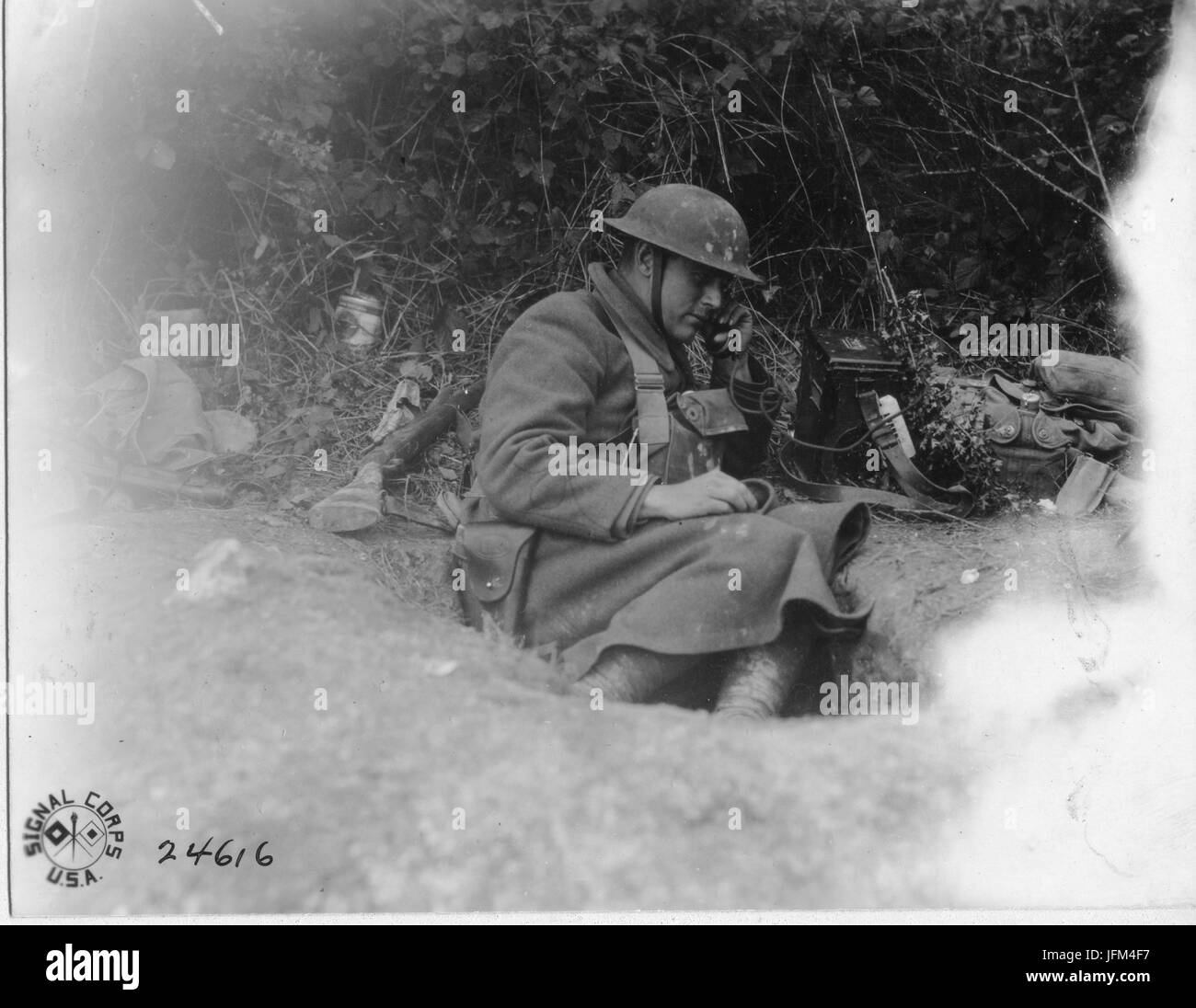 2nd Lt. A.S. Murray, Liaison officer with the Mobile Hdqrs, 39th Regt Inf. receiving orders. Near Nantillois, Delt, Meuse, France, 9/28, 1918 Stock Photo