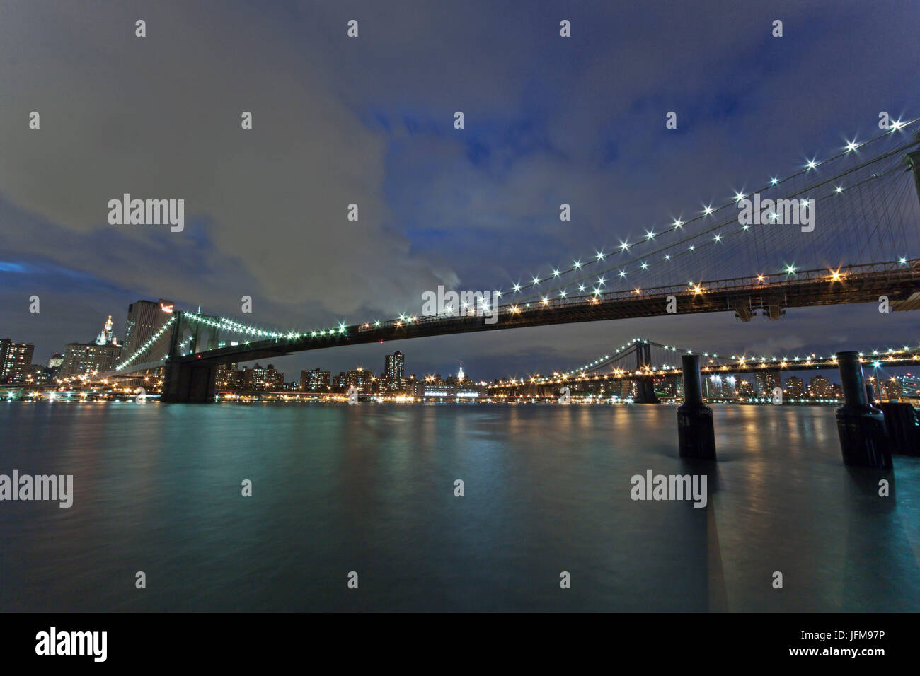 New York - Brooklyn Bridge and Lower Manhattan Stock Photo