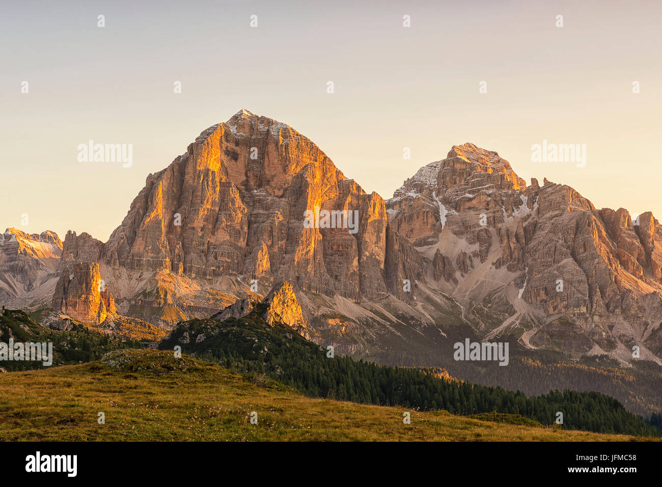 Italy, Trentino Alto Adige, Tofane and small group of Cinque Torri at dawn, Dolomites, Stock Photo