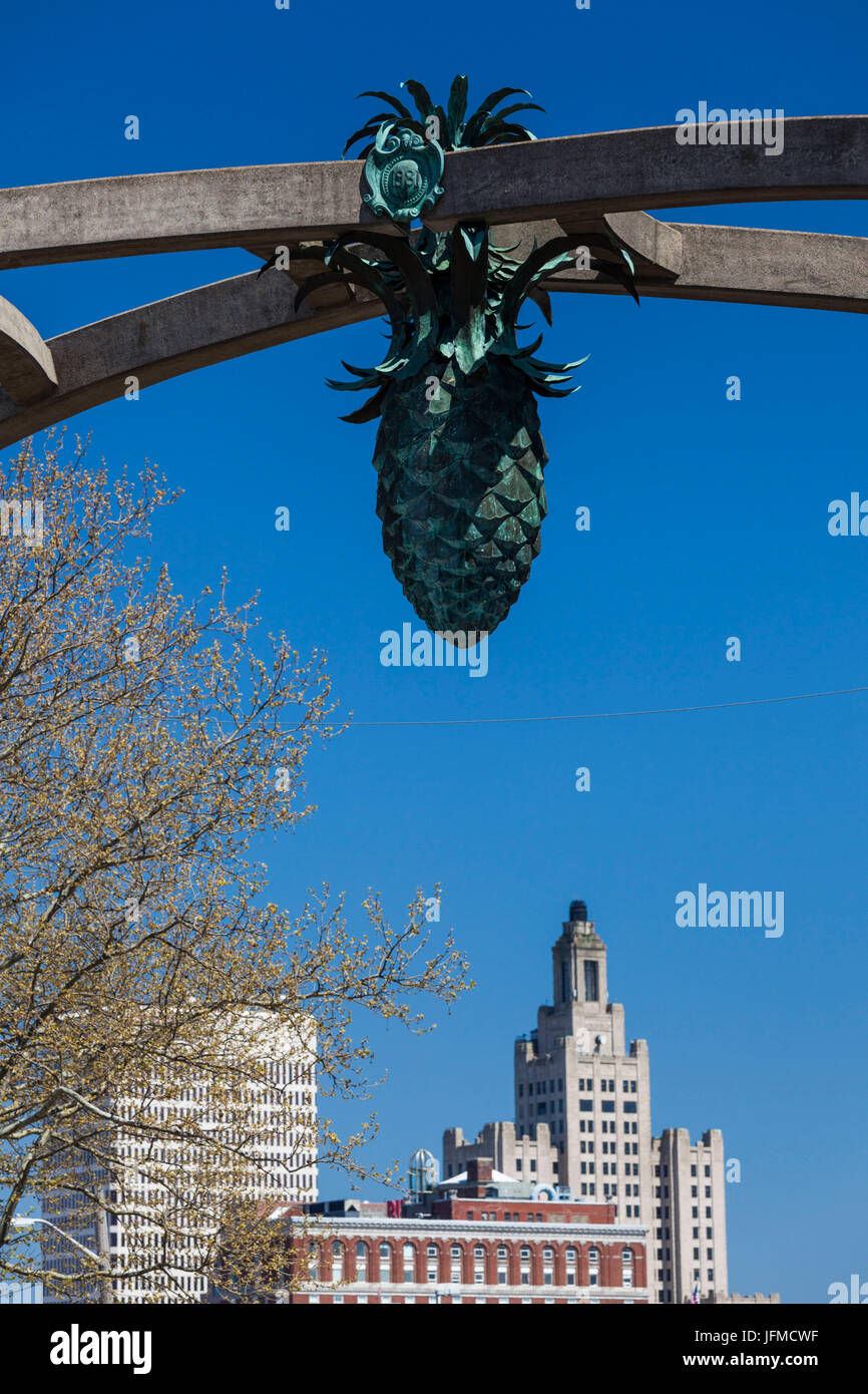 Federal hill pineapple hires stock photography and images Alamy