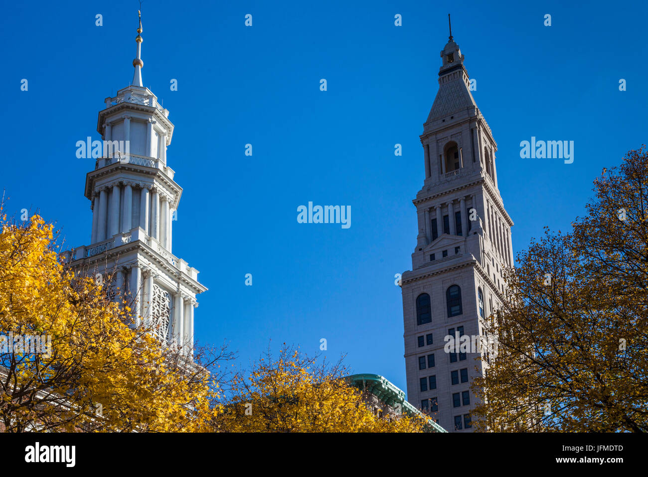 USA, Connecticut, Hartford, Travelers Tower, headquarters of the Travelers Insurance Company, autumn Stock Photo