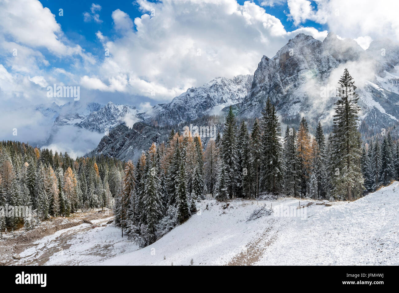 Passo tre croci hires stock photography and images Alamy