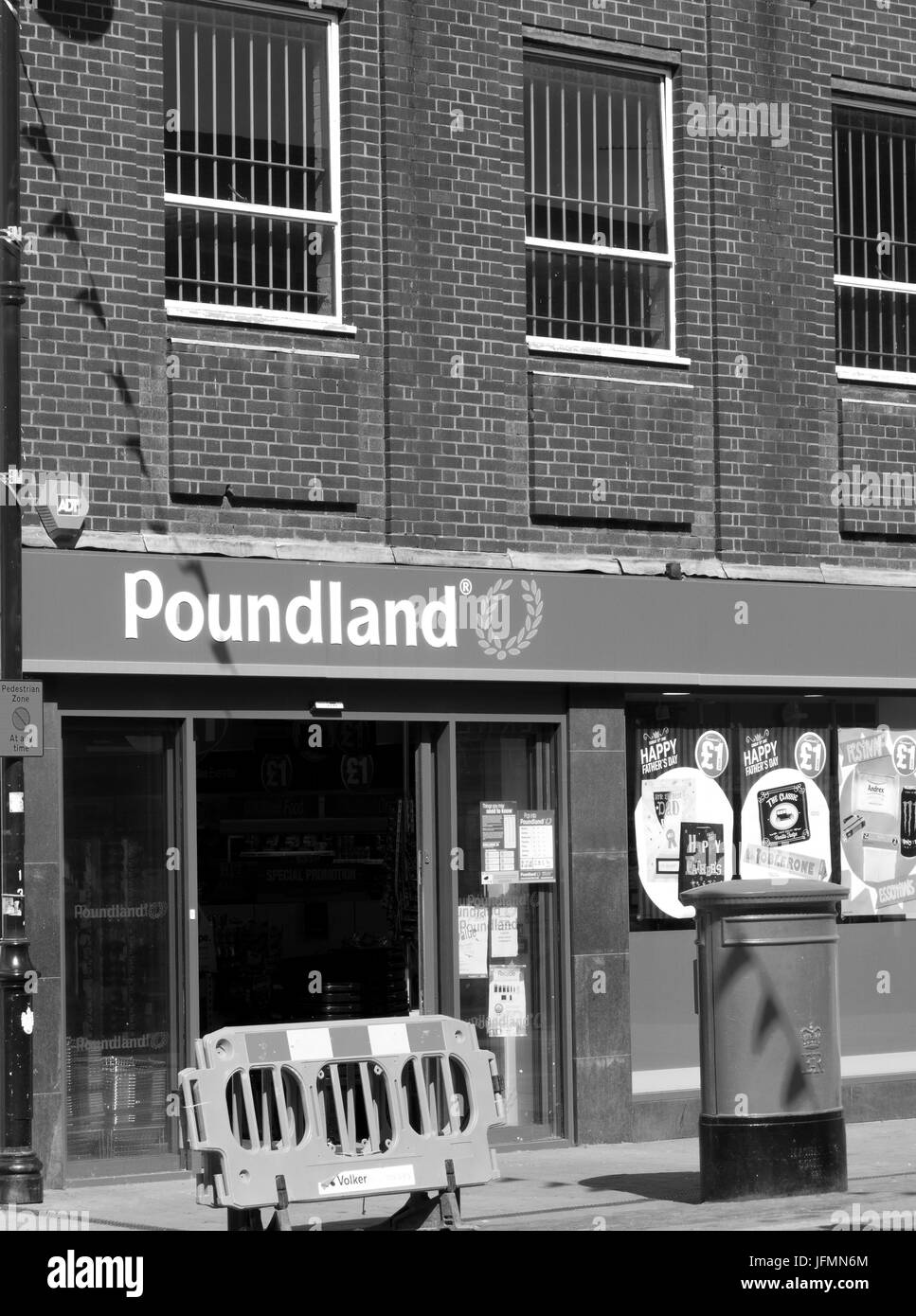 Poundland shop, company founded in 1990 by Dave Todd and Stephen Smith Stock Photo