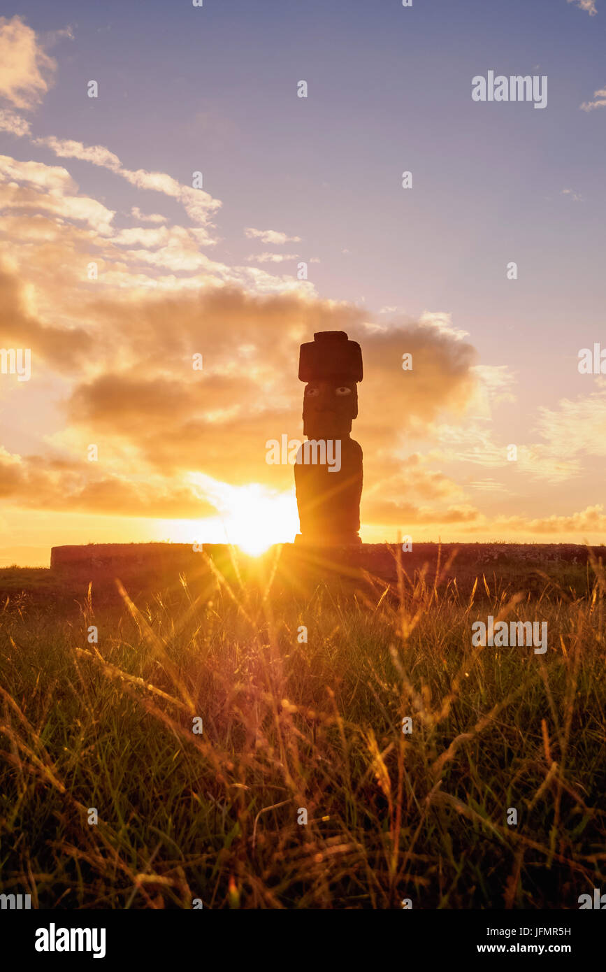 Moai in Ahu Ko Te Riku at sunset, Tahai Archaeological Complex, Rapa Nui National Park, Easter Island, Chile Stock Photo