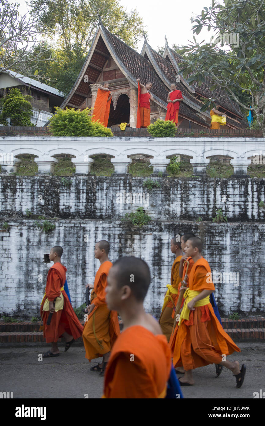 Luang Prabang Temple Hi Res Stock Photography And Images Alamy