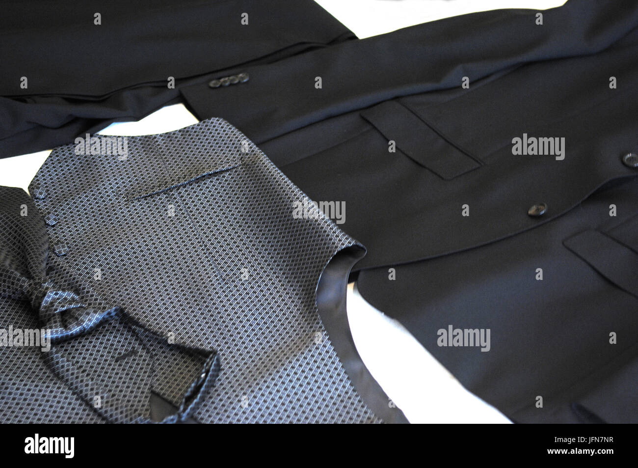Men wedding gray suit hi-res stock photography and images - Alamy