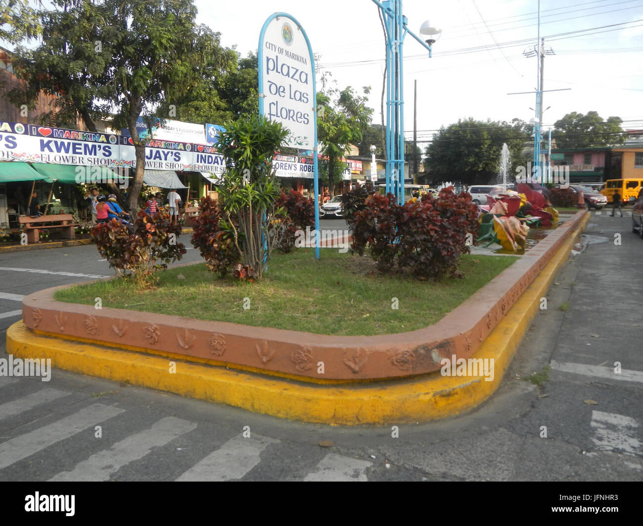 0831jfPlaza de las Flores Taơ1ong Barangka Loyola Memorial park Marikina  Cityfvf 15 Stock Photo - Alamy