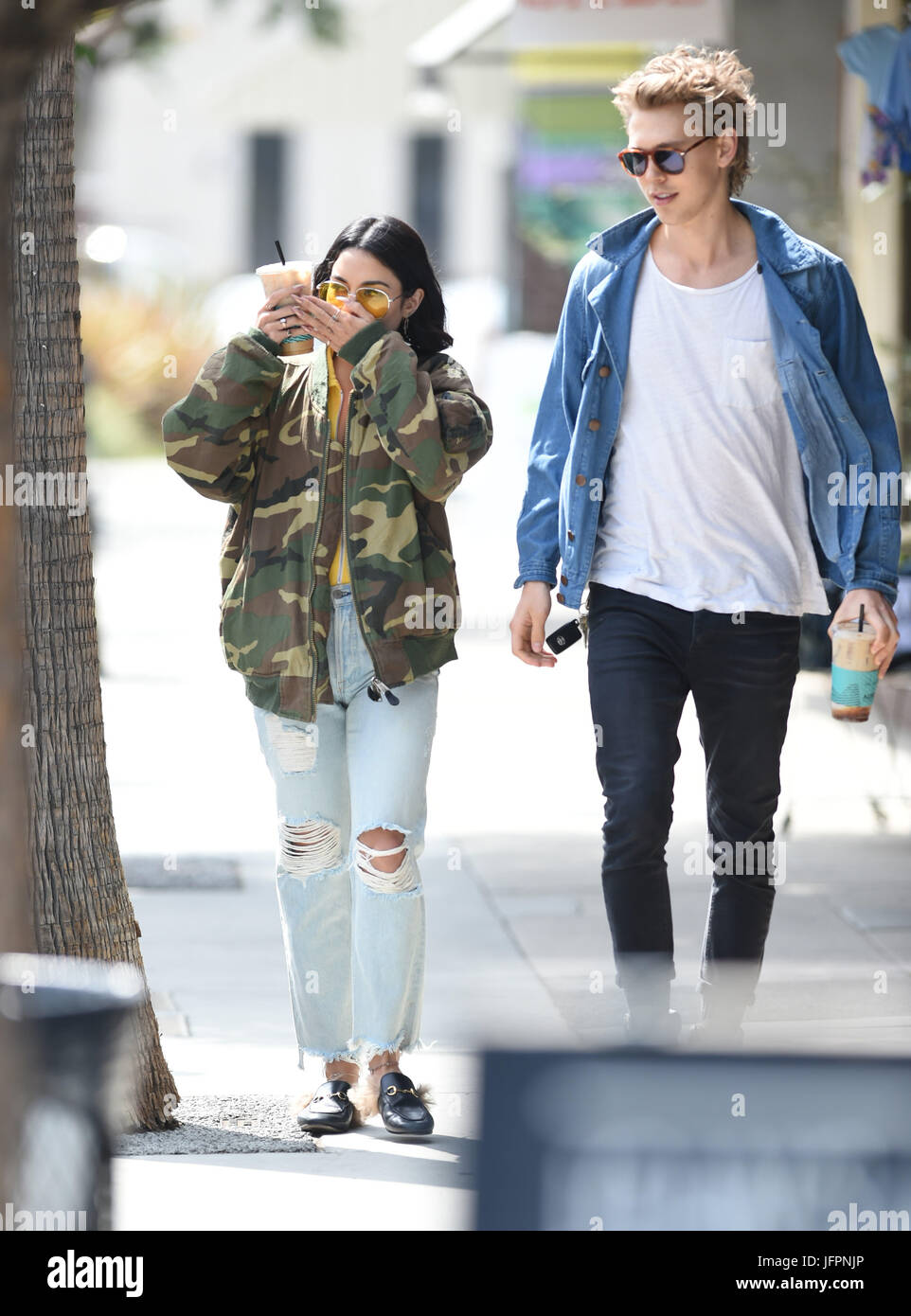 By the looks of her smize Vanessa Hudgens seems to be happy that Austin ...
