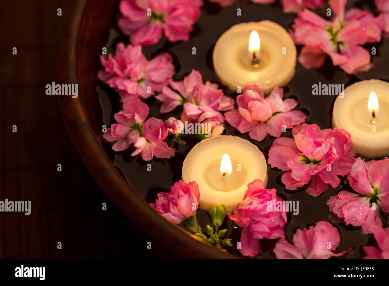 Candle water bowl flowers hi-res stock photography and images - Alamy