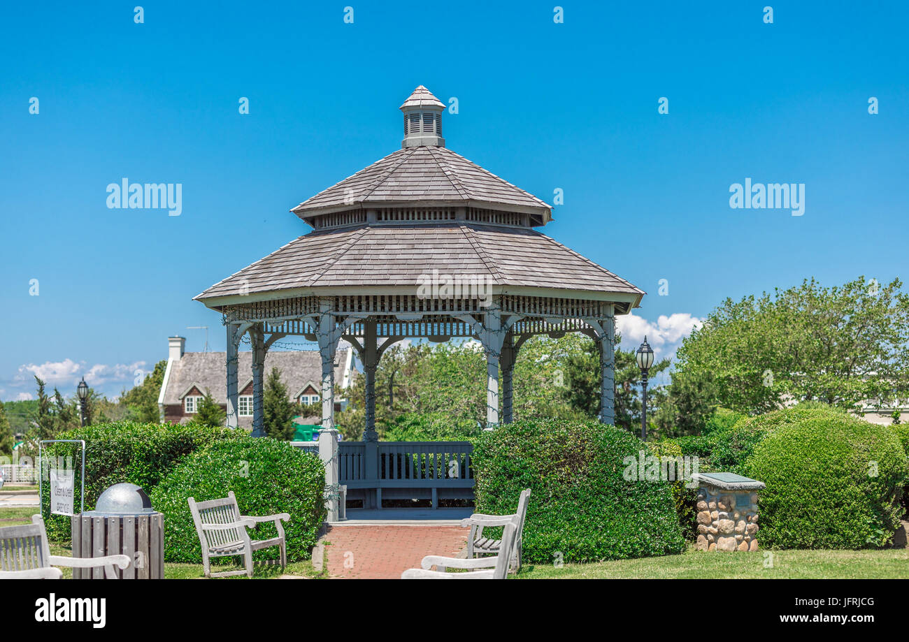 Gazebo In Public Park High Resolution Stock Photography and Images - Alamy