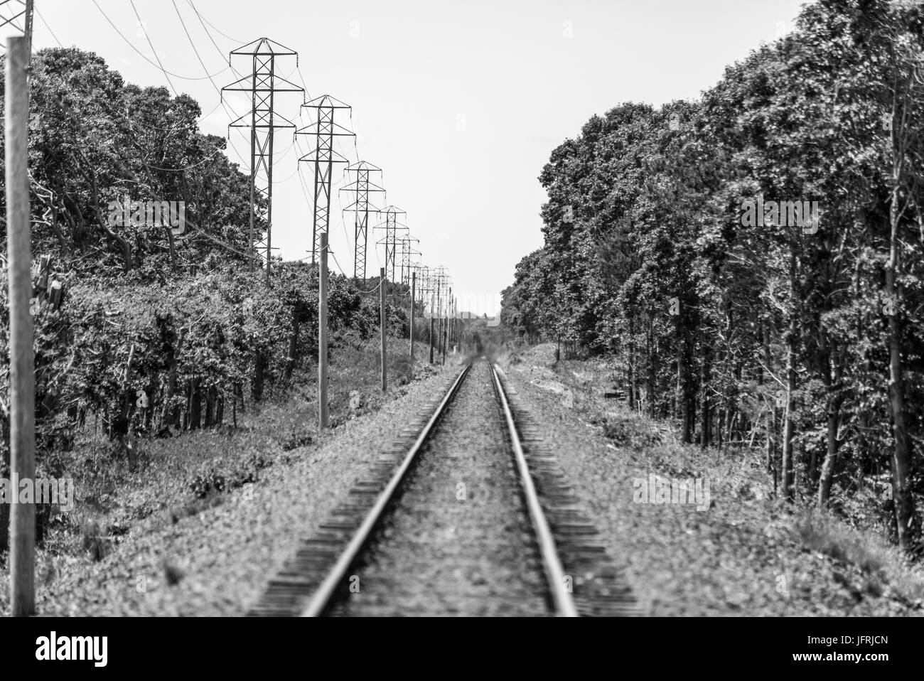 Converging railroad tracks Black and White Stock Photos & Images - Alamy