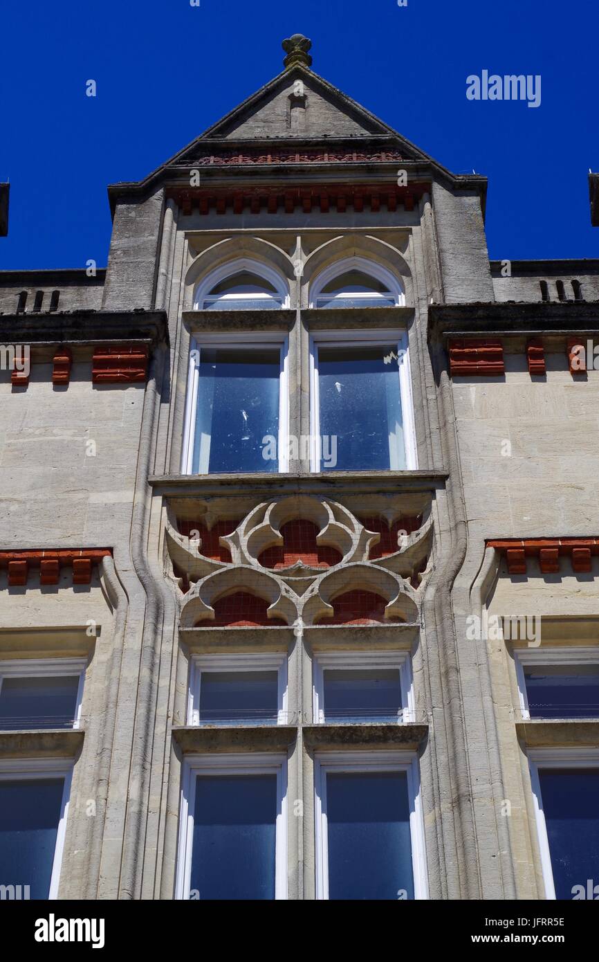Edinburgh Wool Shop, Cathedral Yard, Exeter, Devon, UK. July, 2017 Stock Photo Alamy