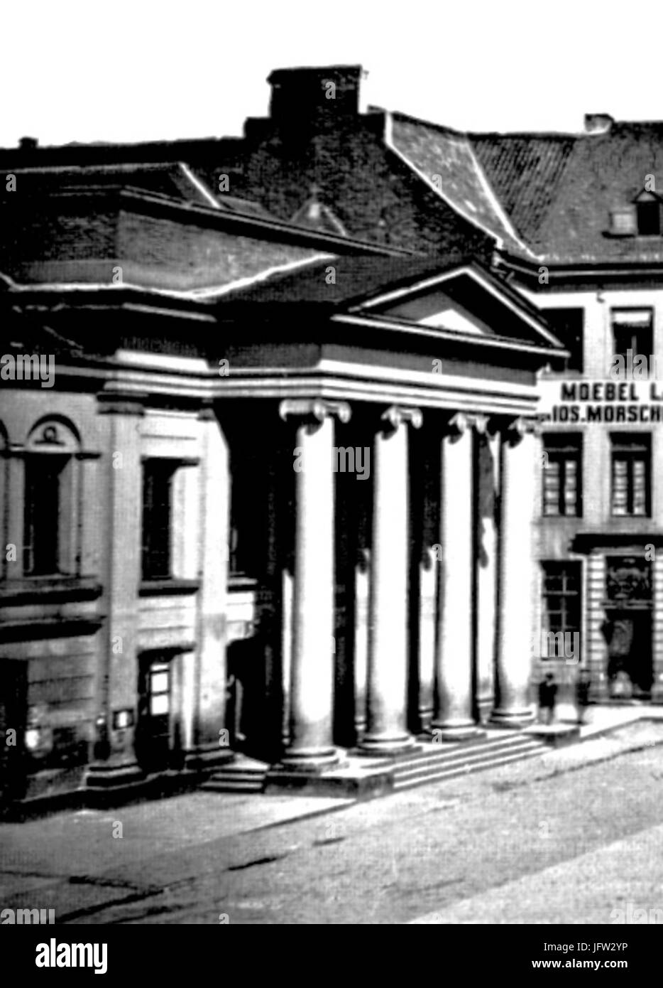 Altes Theater am Marktplatz in Düsseldorf, Hauptfassade und Portikus mit vier ionischen Säulen, Pläne Regierungsbauräte Vagedes, 1831 bis 1832 Stock Photo