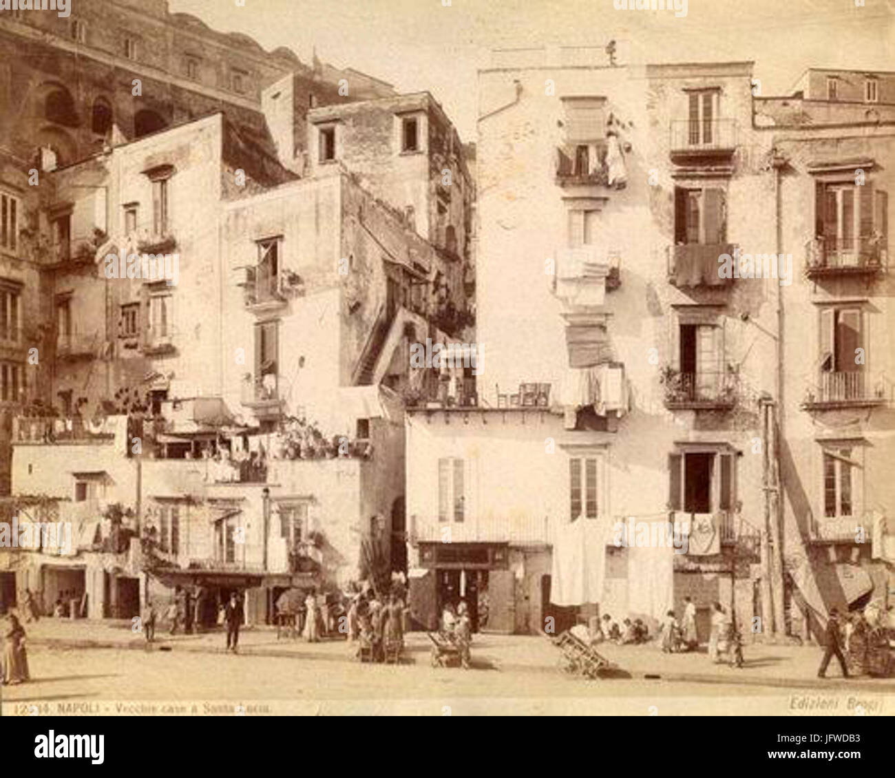 Brogi Carlo 281850-192529 - n. 12434 - Napoli Vecchie case a Santa Lucia  Stock Photo - Alamy