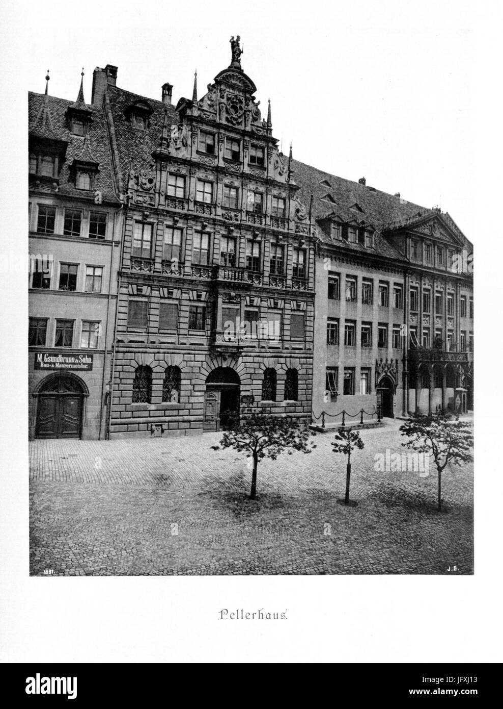 Die Baudenkmäler der Stadt Nürnberg 021 Pellerhaus Stock Photo