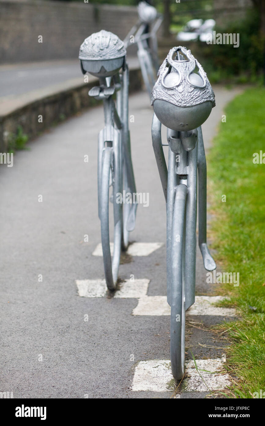 Grande Sculpture Métal Lourde - Cyclistes Tour De France (déco Atelier)