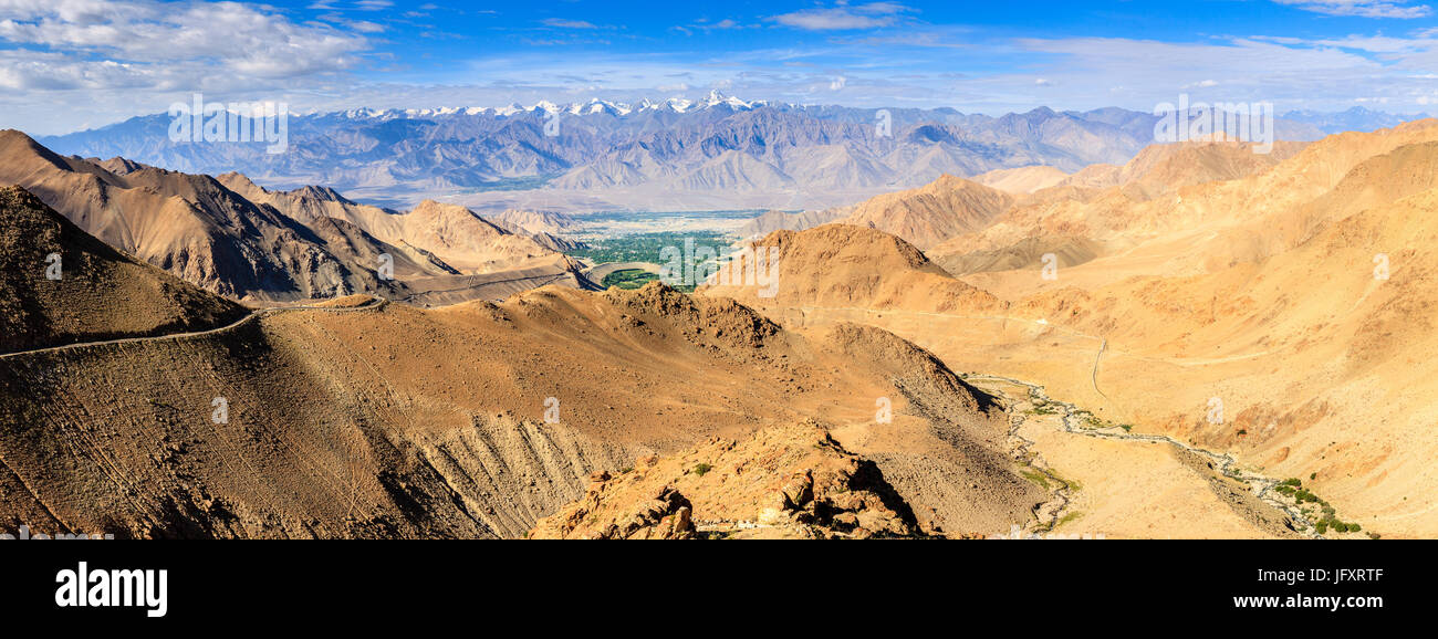 Panoramic view of Himalayan pountains in Ladakh district of Kashmir, India Stock Photo