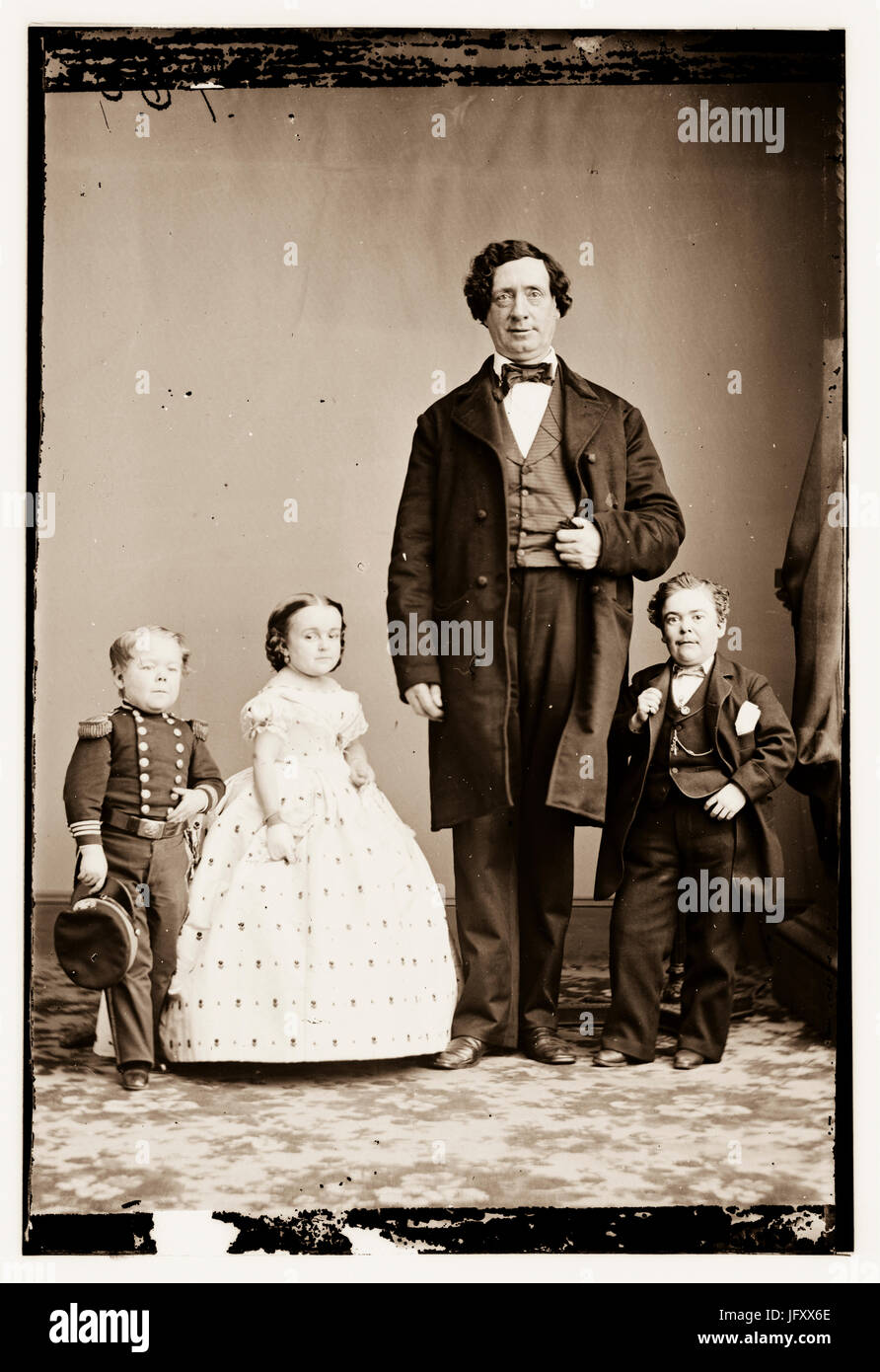 Gen. Tom Thumb, Miss Lavinia Warren, The Giant  CREATED/PUBLISHED:  [between 1855 and 1865] Stock Photo