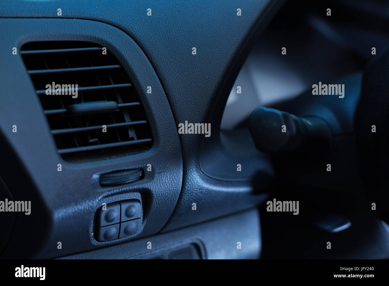 Car air conditioning unit hires stock photography and images Alamy