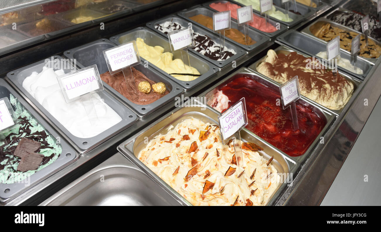 ice cream shop Stock Photo - Alamy