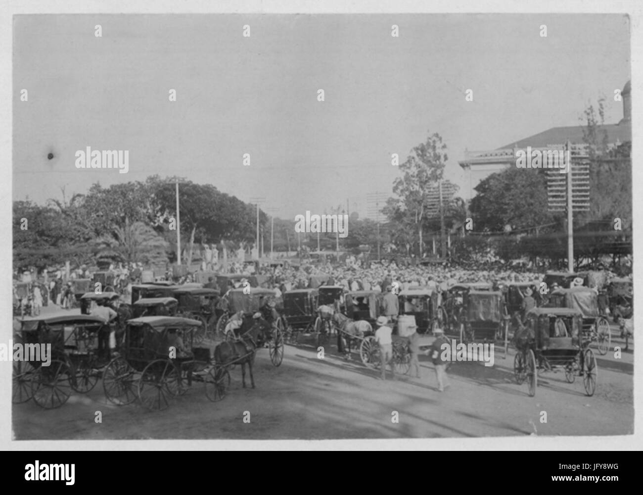 Crowd gathered for the Proclaimation of the Republic of Hawaii 28PP-36-11-00 9 Stock Photo