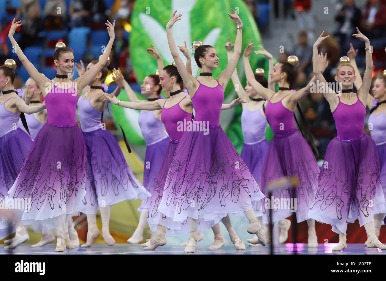 Saint Petersburg, Russia. 2nd July, 2017. Ballet dancers perform during the closing ceremony before the Confederations Cup finale between Chile and Germany at the Saint Petersburg Stadium in Saint Petersburg, Russia, 2 July 2017. Photo: Christian Charisius/dpa/Alamy Live News Stock Photo