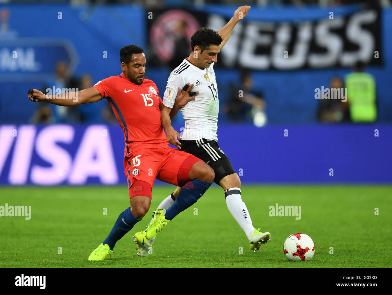 Saint Petersburg, Russia. 2nd July, 2017. Chile's Jean Beausejour (l) and Germany's Lars Stindl in action during the Confederations Cup finale between Chile and Germany at the Saint Petersburg Stadium in Saint Petersburg, Russia, 2 July 2017. Photo: Marius Becker/dpa/Alamy Live News Stock Photo