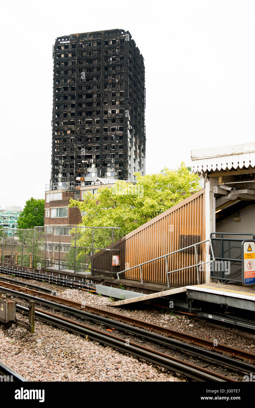 Grenfell tower aftermath hires stock photography and images Alamy