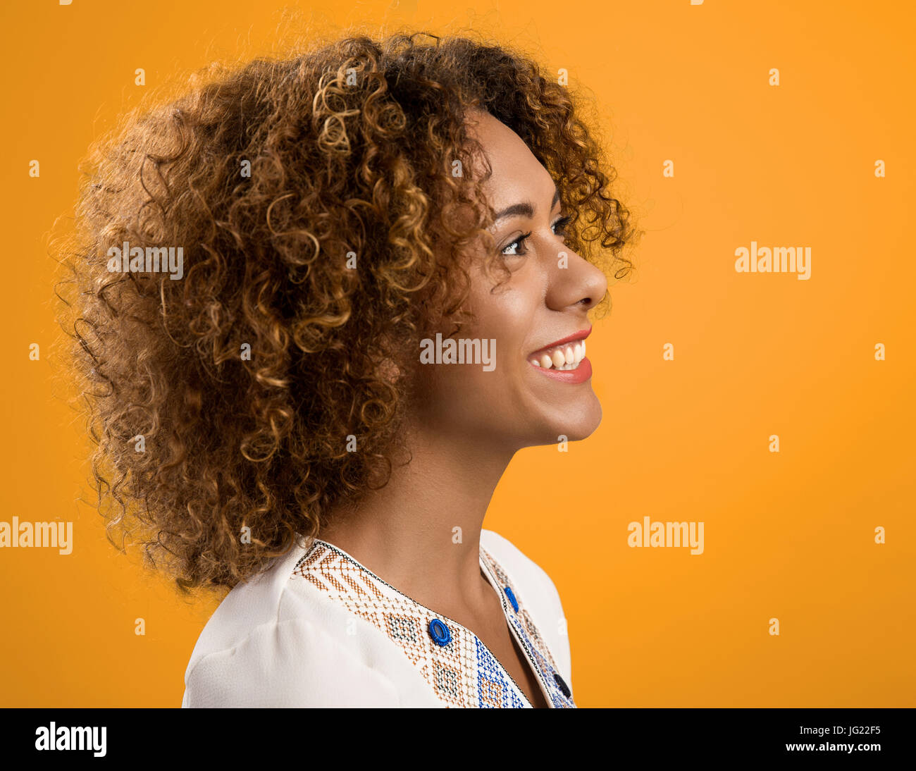 Profile face african girl hi-res stock photography and images - Alamy