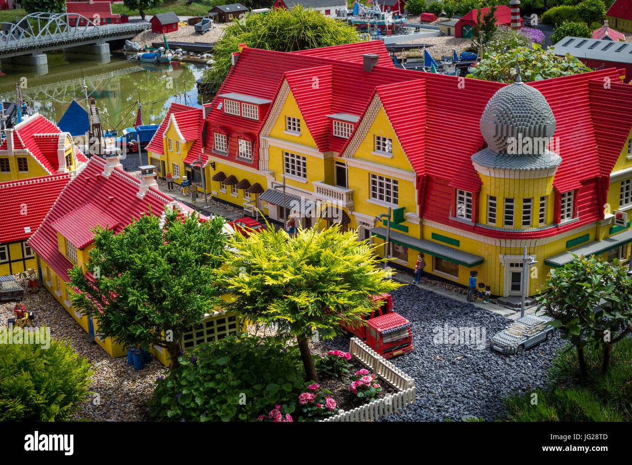 Konsulat metrisk videnskabsmand Billund, Denmark - July 27, 2017: Skagen village made out of lego bricks in  Legoland, Denmark Stock Photo - Alamy