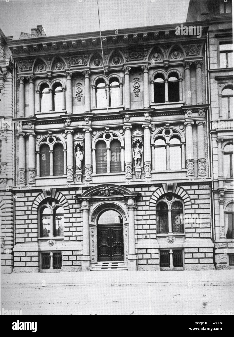 Köln, Kaiser-Wilhelm-Ring 32,Haus Meuser, 1883 bis 1885, von de Voss Stock  Photo - Alamy
