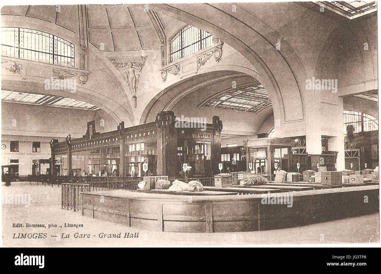 Mobilier Gare des Bénédictins 001 Stock Photo