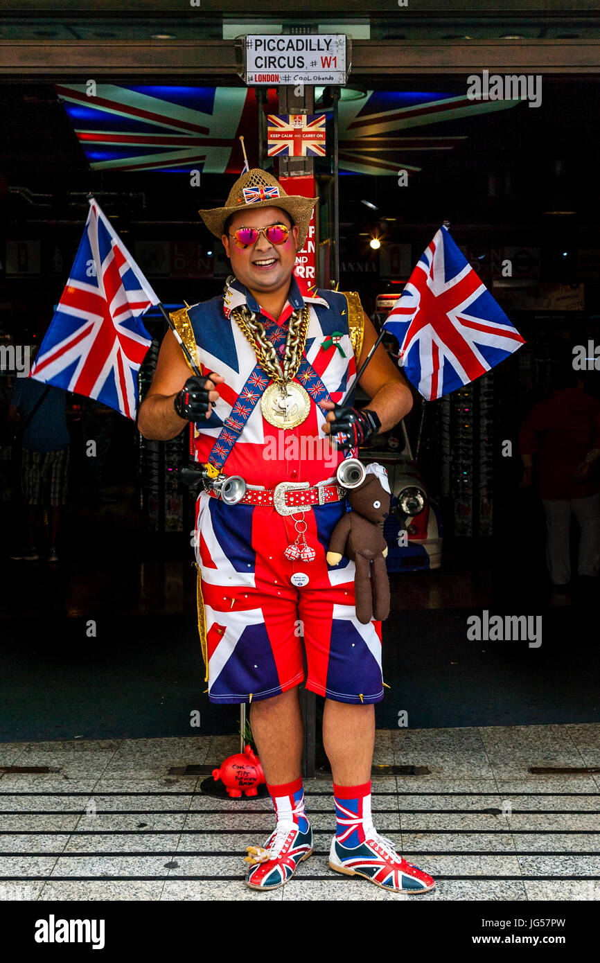 Union jack costume hi-res stock photography and images - Alamy