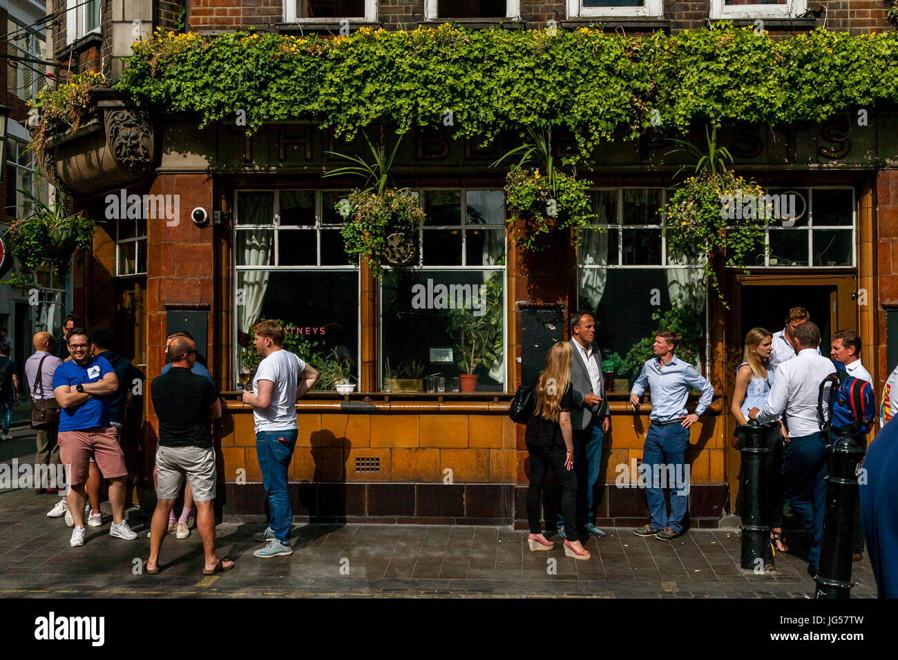 The Blue Posts Pub, Berwick Street, Soho, London, UK Stock Photo Alamy