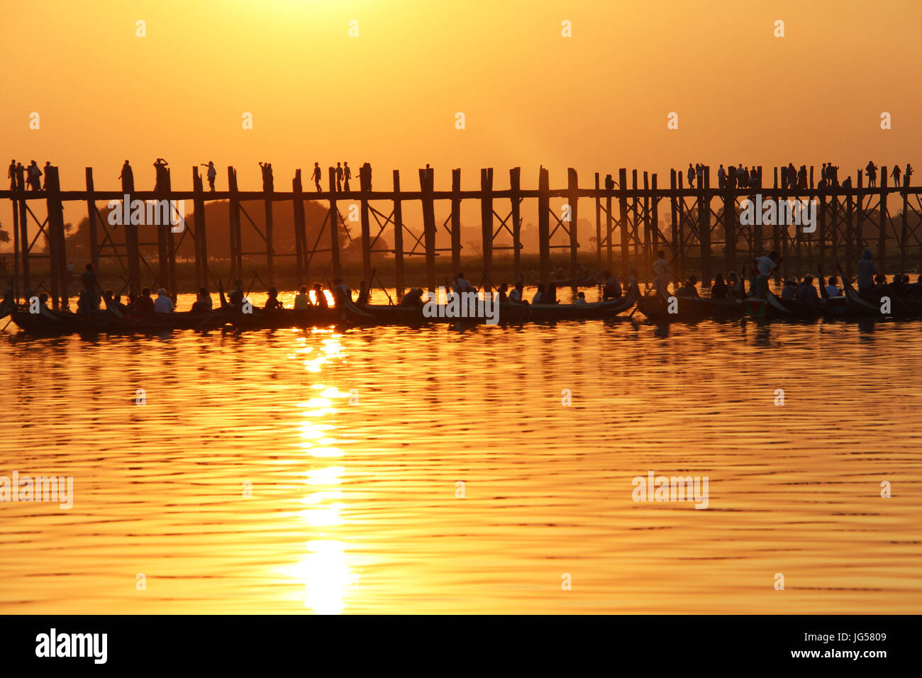 U Being is the oldest and longest teak wood bridge in the world Stock ...