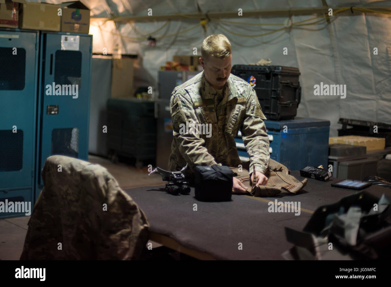 Aircrew personal equipment hi-res stock photography and images - Alamy