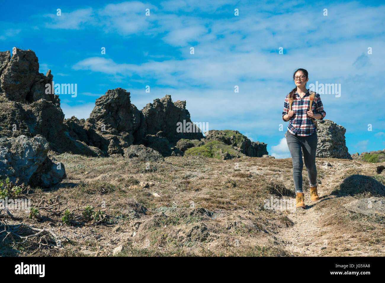 Portrait pretty asian woman hiker hi-res stock photography and images ...