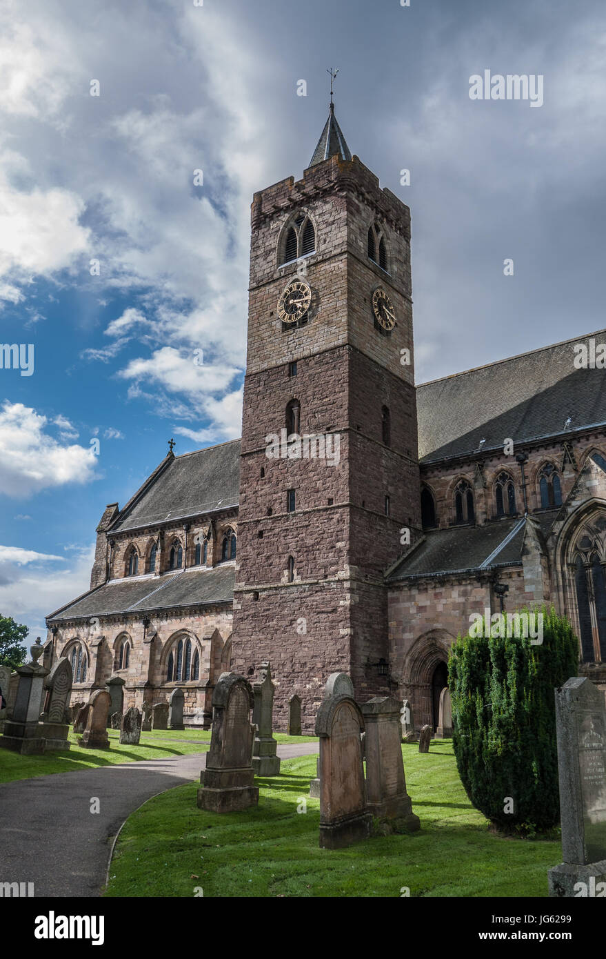 Dunblane Cathedral tower and graveyard Stock Photo