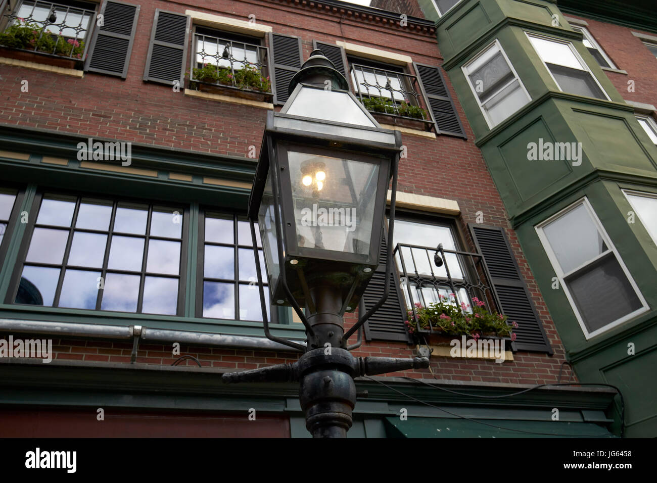 Gas street lighting hires stock photography and images Alamy