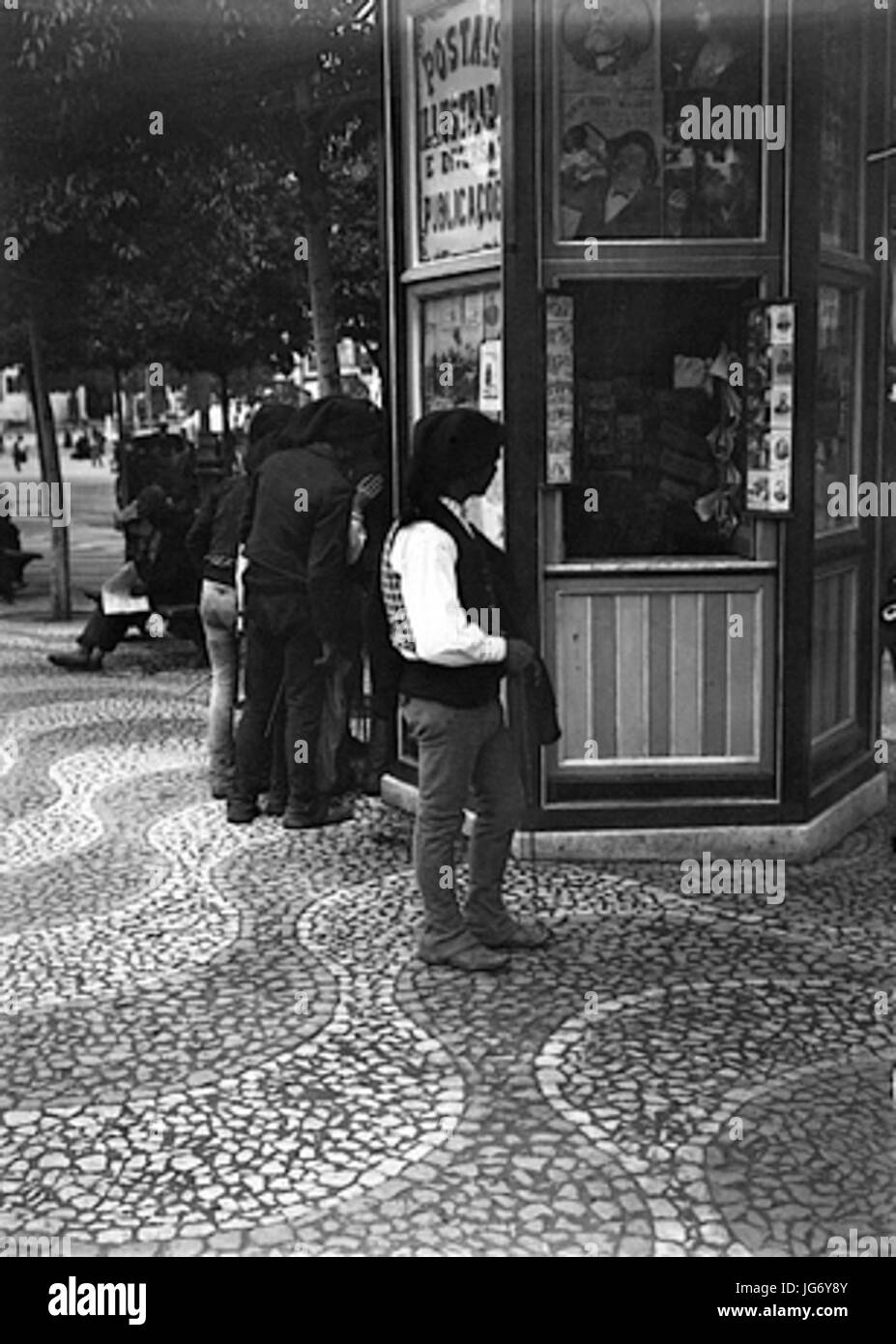 Saloio junto a um quiosque 28types de Lisbonne de Ch.-Fl.29 Stock Photo