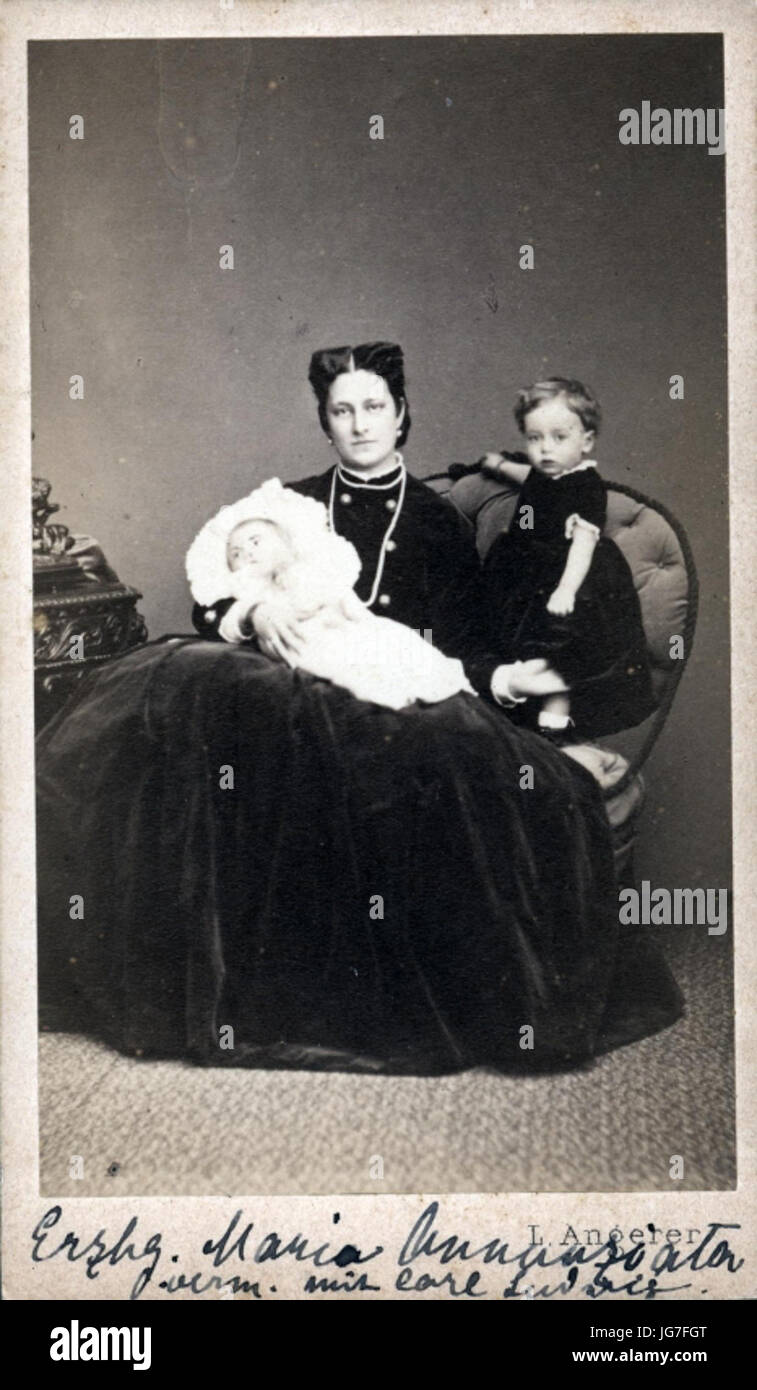 Two Sicilies, Rarity, Bourbon, Carolina, Royalty, Princess, Lady, Painting, Dress