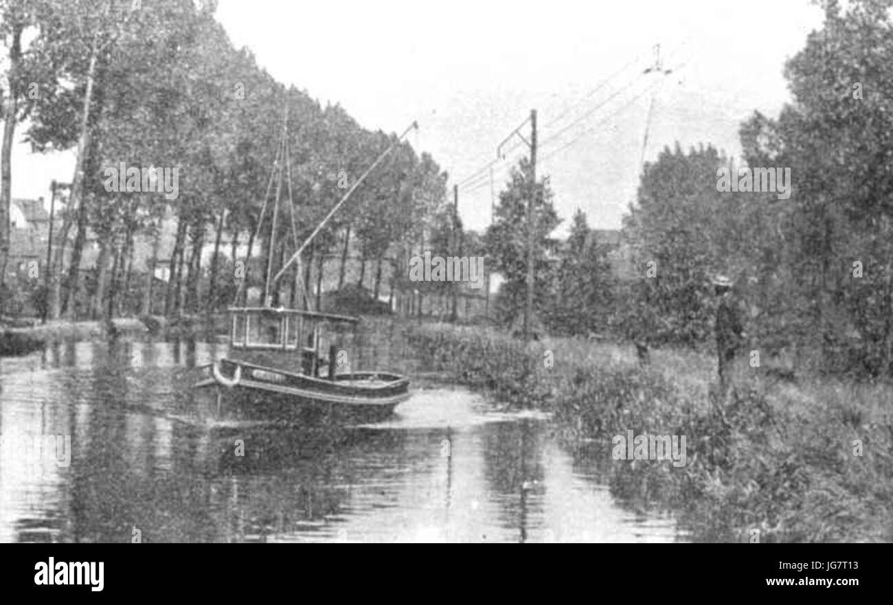 Traction électrique sur le Canal de Charleroi Stock Photo