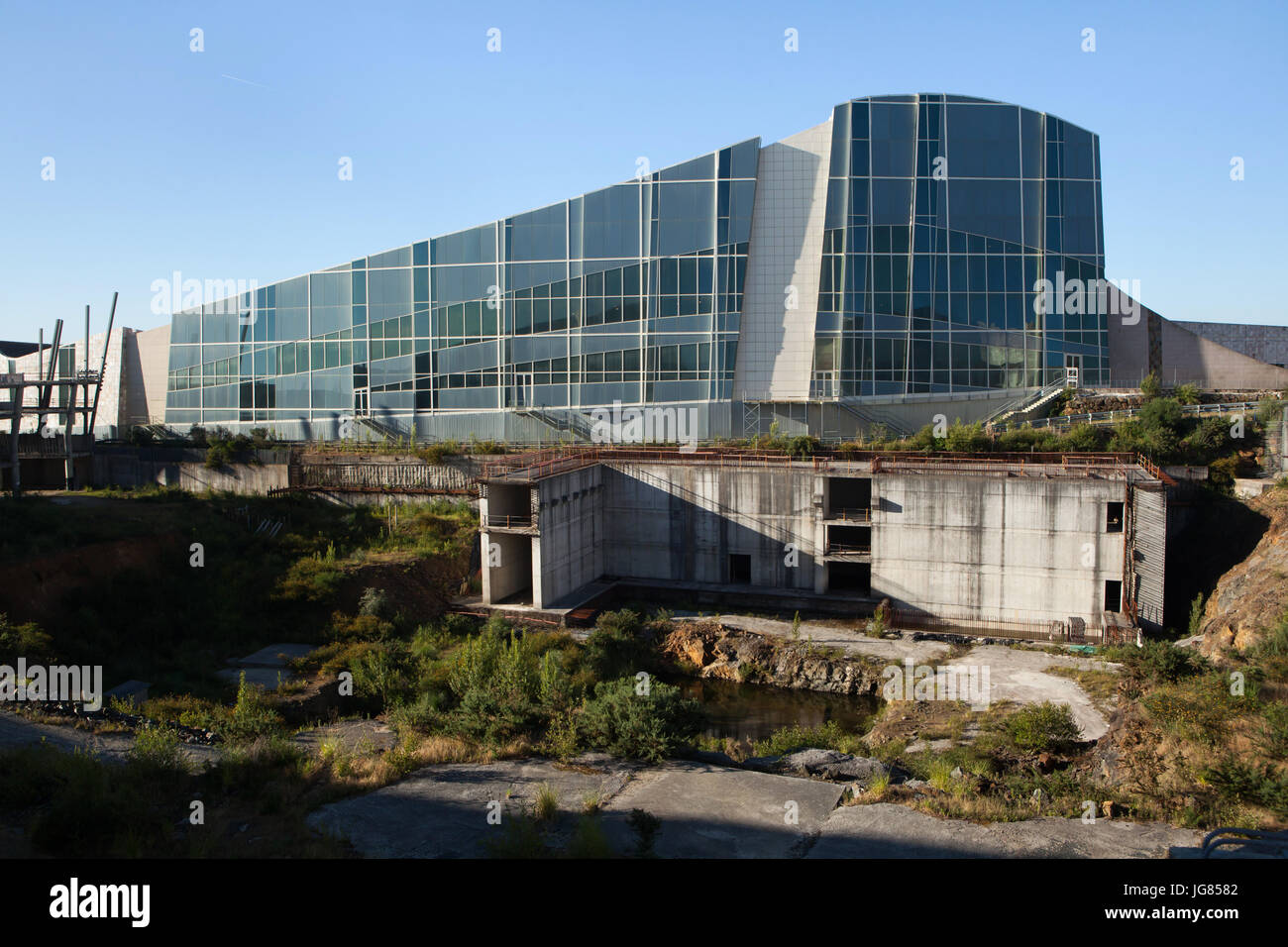 Biblioteca de Galicia (Library of Galicia) designed by American deconstructivist architect Peter Eisenman in the area of the Cidade da Cultura de Galicia (City of Culture of Galicia) on Monte Gaiás in Santiago de Compostela, Galicia, Spain. Stock Photo